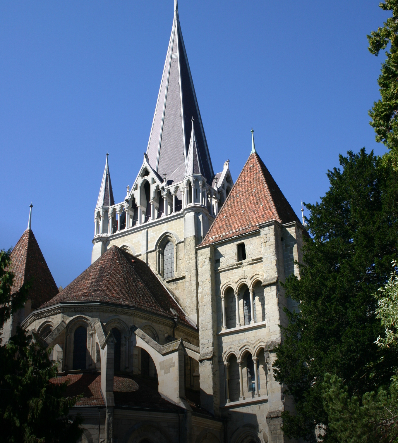 L’Etat de Vaud offre une visite de la tour de la Cathédrale. Splendide panorama sur la ville, les Alpes et le Jura.